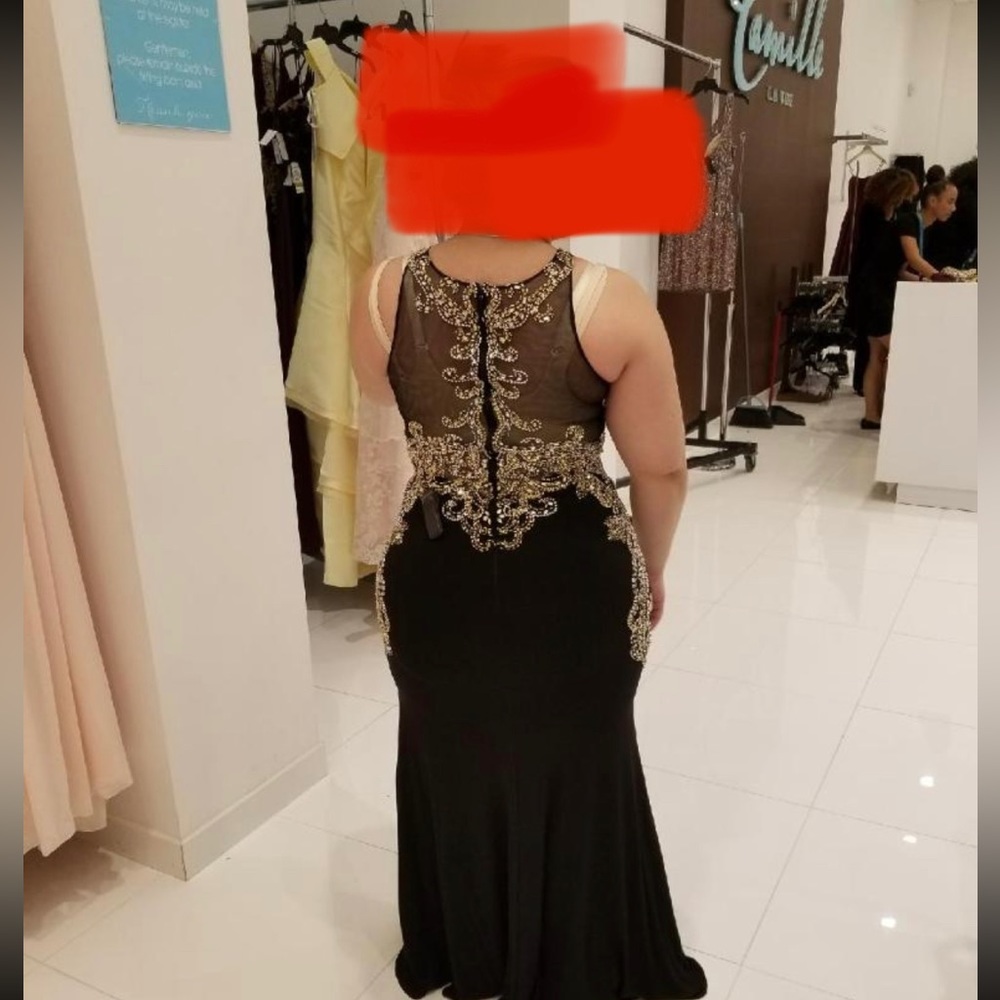 Prom dress - Picture 5 of 10